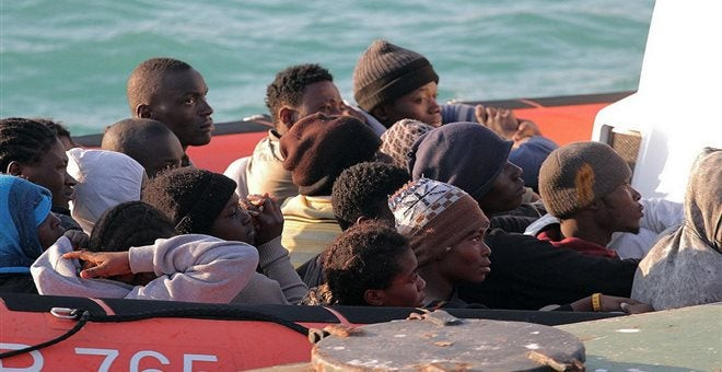 Αριστερή δήμαρχος που είναι υπέρ των μεταναστών έγινε θηρίο όταν έμαθε ότι η κορούλα της τα έφτιαξε με μαύρο μετανάστη!